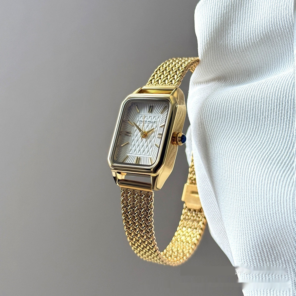 Women's Light-luxury Compact Dial watch