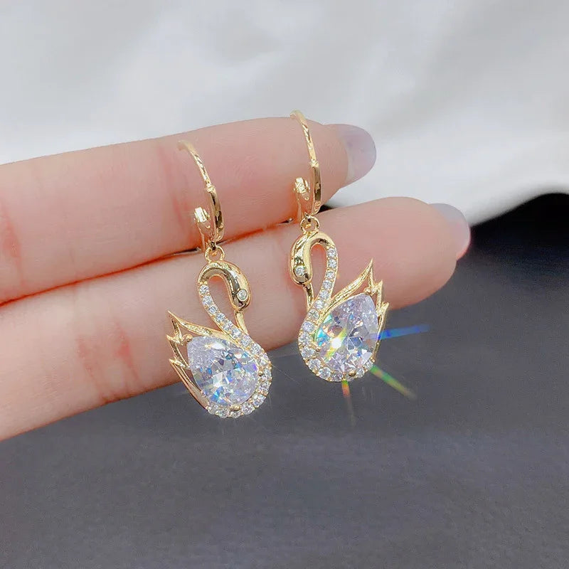 Little Swan Ultra Sparkling Water Diamond Earrings