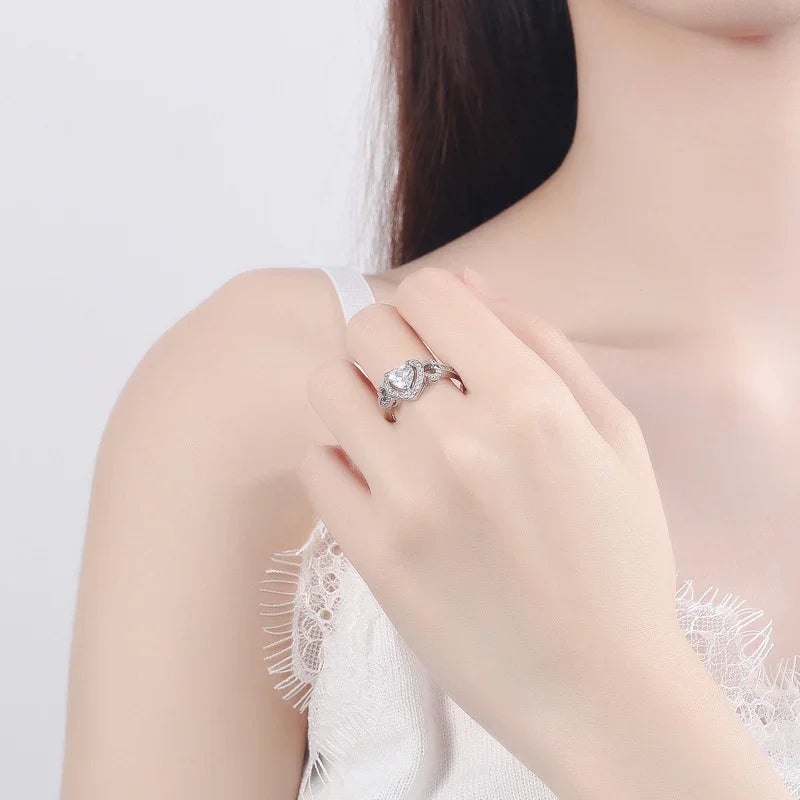 Women's Red Heart-shaped Wedding Ring